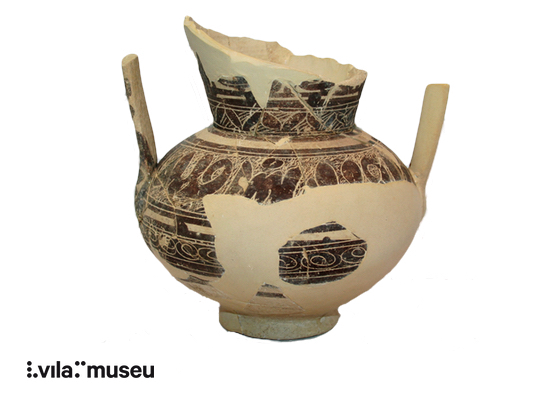Sgraphitto vase